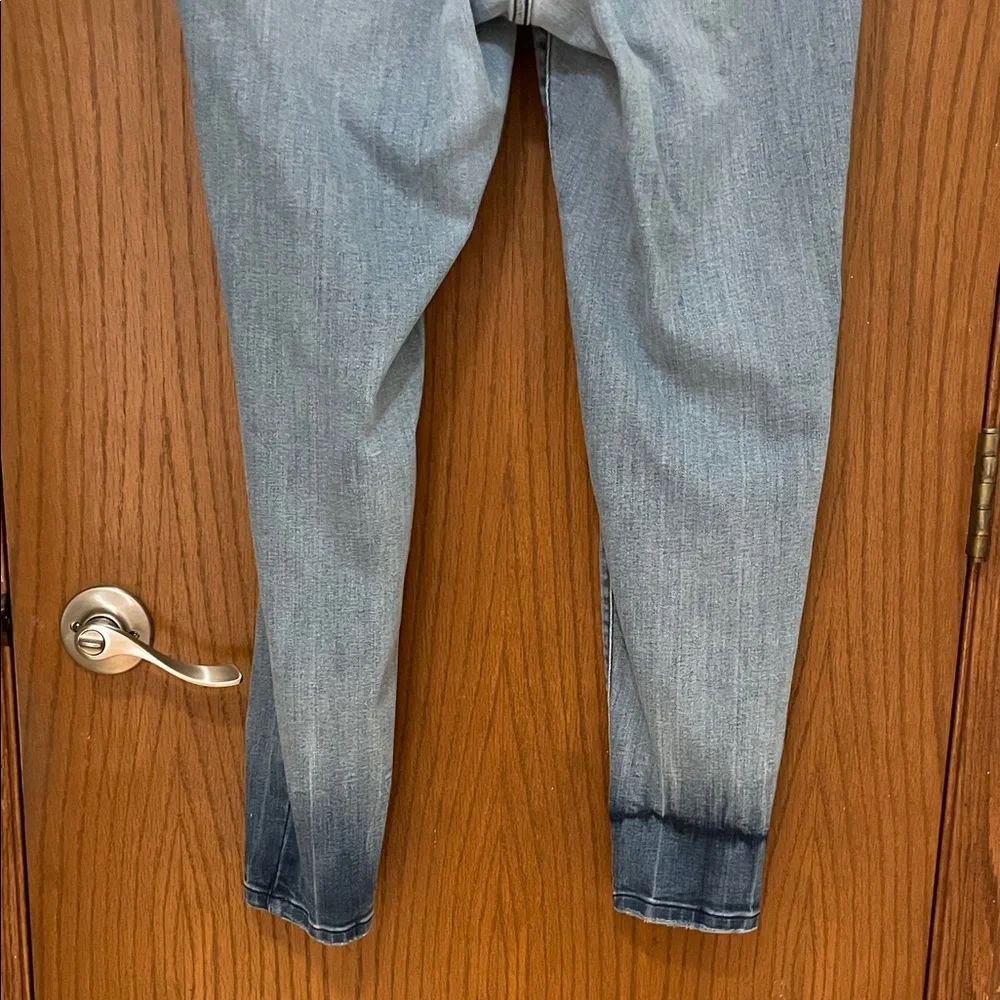LANE BRYANT UGC Women’s Size 16 Blue Mid-Rise Skinny Jeans signature fit - Picture 9 of 10